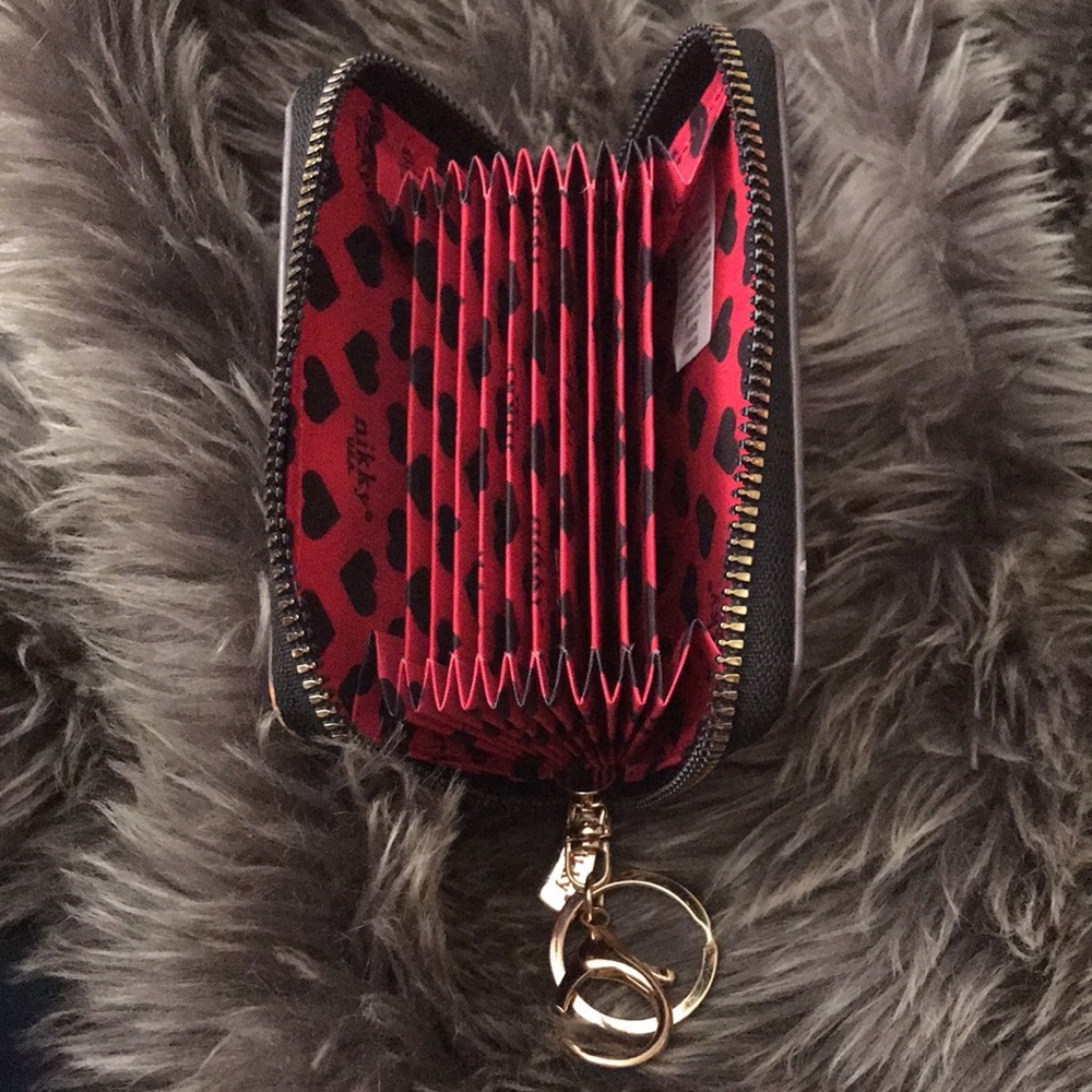 Wallets - Picture 3 of 4